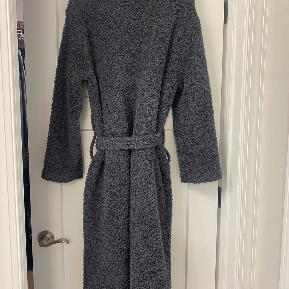Barefoot dreams cozychic robe